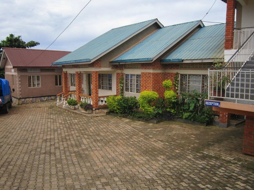 Keba Inn Lyamutundwe Exterior foto
